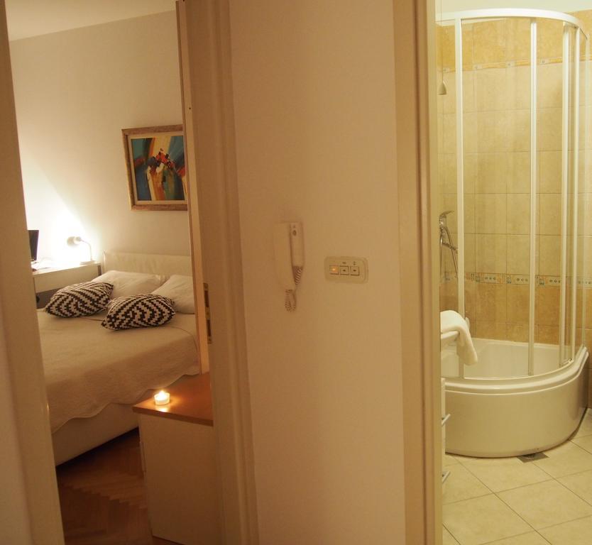 Apartment Viola Split Phòng bức ảnh